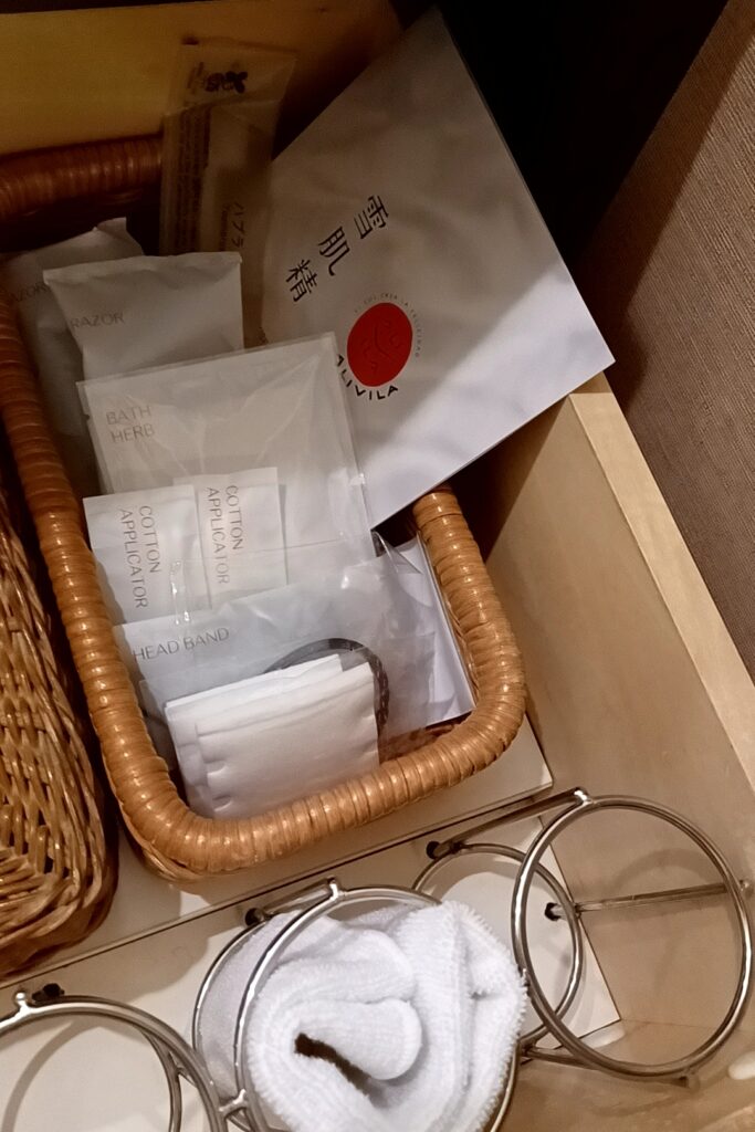 アリビラアメニティ収納